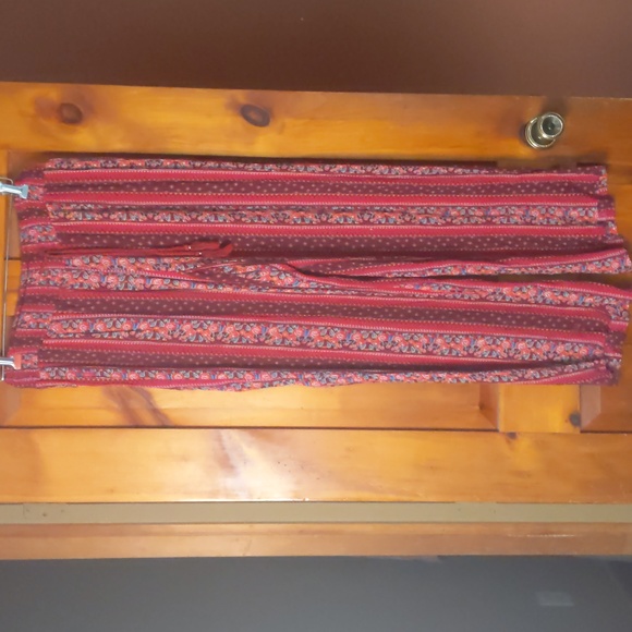 Ladies boho pattern crinkle material wide leg pull on pants w/ drawstring detail - Picture 1 of 8